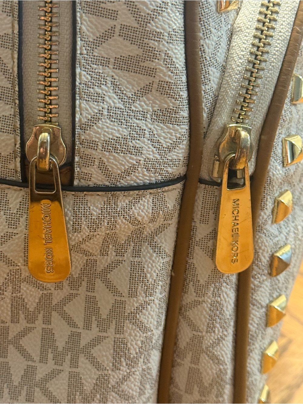 Michael Kors Abbey Mini Backpack Vanilla MK Logo Gold Studded Purse Bag EUC - Picture 6 of 12